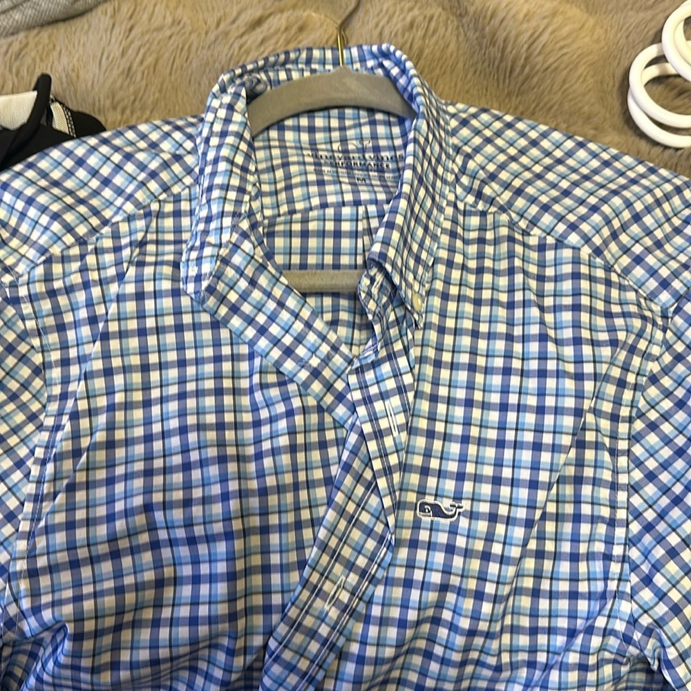 Vineyard vines performance button up